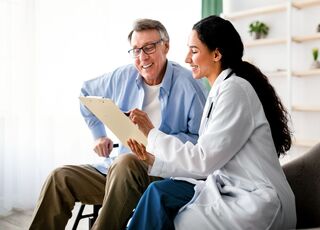 ¿Es caro tener un seguro de salud? Análisis real por perfiles